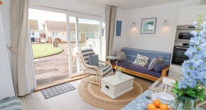 Little Beach in Seaview, 2 bed