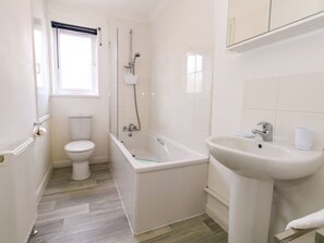 Shower - Dorset Explorers, Bournemouth. (Bournemouth)