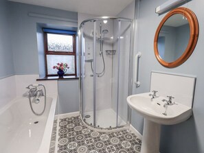 Shower - The Stable, Maulds Meaburn (Penrith)