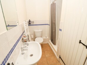 Shower - Fig Cottage, Brighstone (Newport)