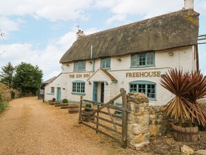 Exterior - Fig Cottage, Brighstone (Newport)