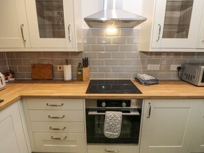 Private kitchen - Dairy Cottage, Gatcombe (Newport)