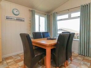 Dining - 1 Ocean Terrace, Ilfracombe (Ilfracombe)