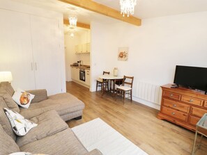 Living area - The Goose Shed, Thornton, Lancashire (Thornton-Cleveleys)