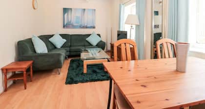 Garland: Charming Property in Weymouth