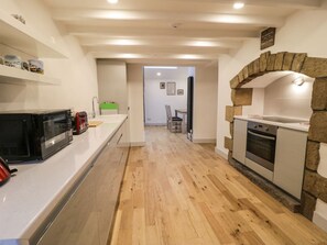 Dishwasher - Green Smithy Cottage, High Bentham (Lancaster)