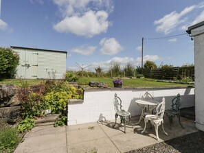 Outdoor dining - Chatelherault, Ruthwell (Dumfries)