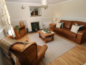 Living area - Piglet Cottage, Milford Haven. (Haverfordwest)