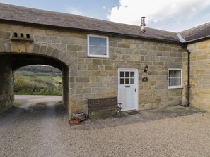 Exterior - Bay View Cottage, Flyingthorpe (Whitby)