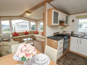 Interior - Shorething Getaway, Chichester (Chichester)