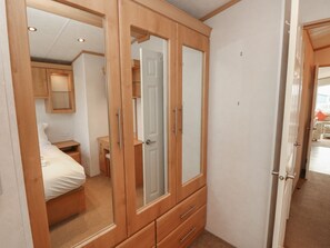 Room - Shorething Getaway, Chichester (Chichester)
