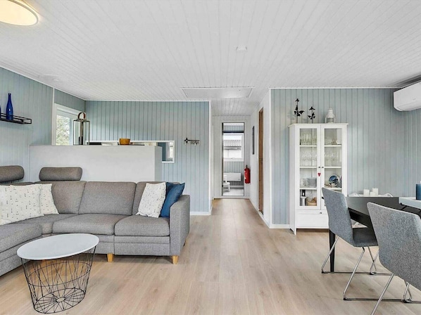 House | Interior - 4 Star Holiday Home in Lokken (Lokken)