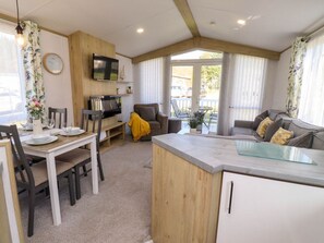 Living area - 10 Woodlands Way, Longframlington (Morpeth)