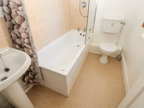 Shower - Dale View Cottage: Cozy Retreat (Hexham)