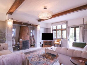 Fireplace - Home by the Sea Clacton-on-Sea (Clacton-on-Sea)
