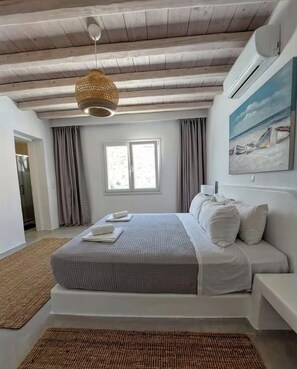 Iron/ironing board, WiFi, bed sheets - Cycladic Sunset (Mykonos)