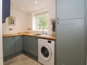 Interior - Kestrel, Tilston: A Charming Retreat (Malpas)