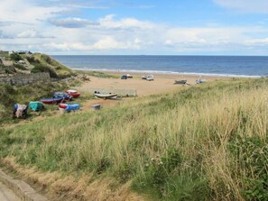 Beach - Smugglers' Cottage, Marske-By-The-Sea (Redcar)