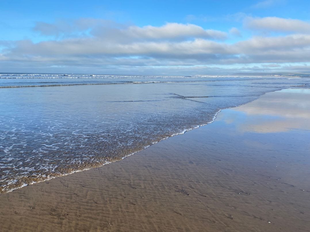 Una playa cerca