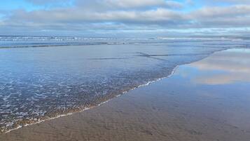 Una playa cerca
