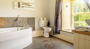Shower - Low Graythwaite Hall, Hawkshead (Ulverston)