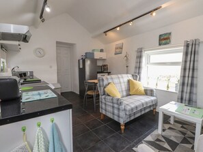 Living area - The Outbuilding at Tyn Llan, Cemaes Bay (Cemaes Bay)