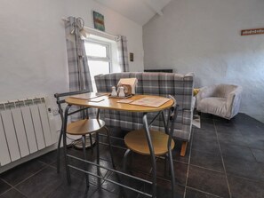 Dining - The Outbuilding at Tyn Llan, Cemaes Bay (Cemaes Bay)