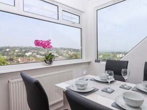 Dining - Flat 3 Channel View, Torquay (Torquay)