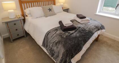 Charming Plum Barn Retreat in Catesby