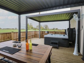Terrace/patio - Aloe Lodge Retreat Near Heath Fm (Diss)
