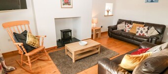 Charming Prys Mawr in Criccieth