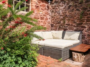 Terrace/patio - 1 The Coach House, Yarde (Taunton)