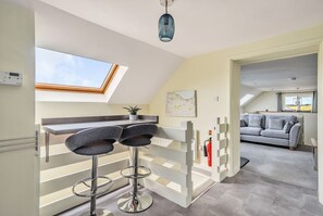 Interior - Coast View, Hartland (Bideford)