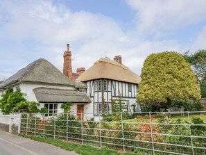 Exterior - Fox Cottage, Droitwich Spa (Droitwich)