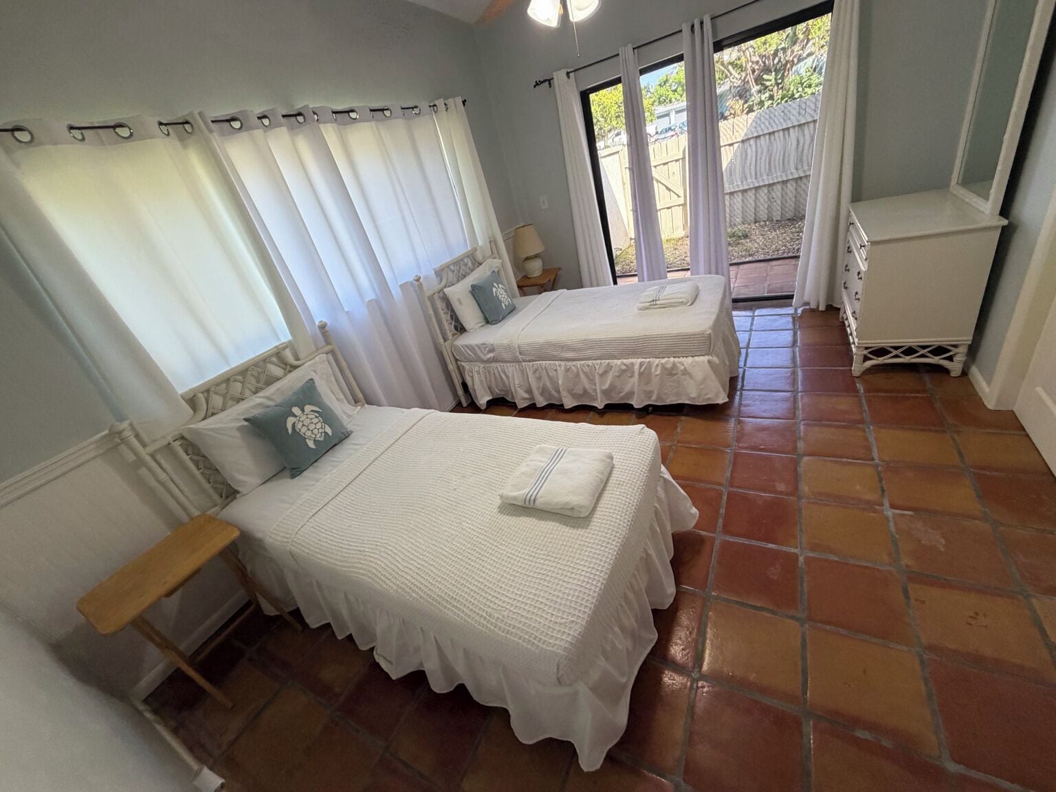 5 bedrooms, free WiFi, bed sheets