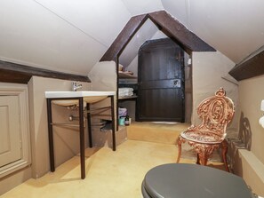 Interior - Danby Lodge, Yorkley, six beds (Lydney)