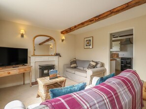 Living area - The Oast, Hollingbourne (Maidstone)