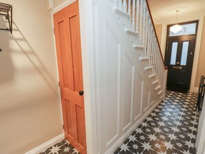 Interior - Fairfield House, Almondbury (Almondbury)