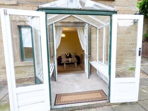 Exterior detail - Garden View, Malvern (Malvern)