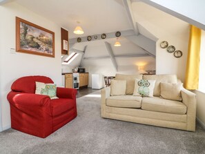 Living area - The Loft, Holsworthy (Holsworthy)