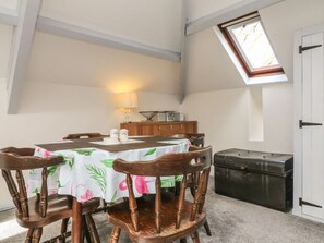Dining - The Loft, Holsworthy (Holsworthy)