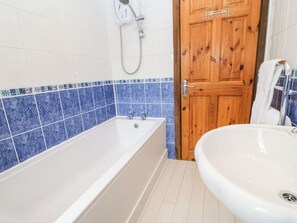 Shower - A D Coach House, Reeth (Richmond)