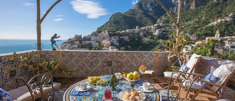 Luxury Apartment, 2 Bedrooms, Sea View | Terrace/patio