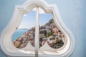 Luksushuoneisto, 2 makuuhuonetta, merinäköala