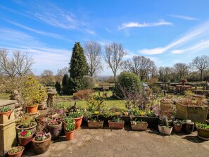 Property grounds - White Cottage, Cleobury Mortimer (Kidderminster)