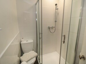 Shower - Wellington House, Bridlington (Bridlington)