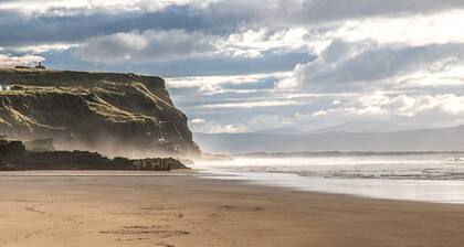 Seacoast Cottage, Castlerock