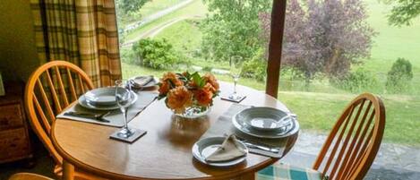 تناول الطعام