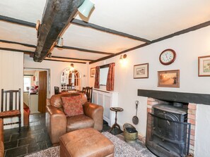 Living area - Combe Cottage, Stroud (Stroud)