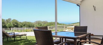 Atlantic View: Coastal Gem in Bude